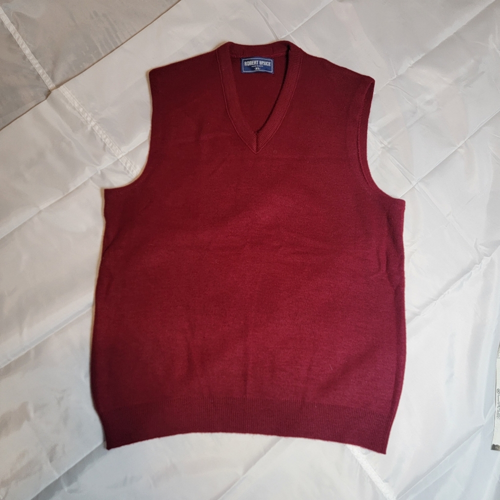 Classic V-Neck Sleeveless Sweater Vest - Red